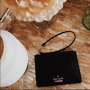 Kate Spade Wristlet ♠️
